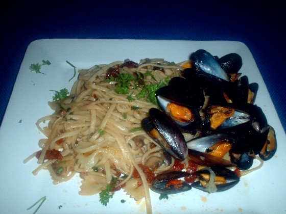 Mussels and Linguine