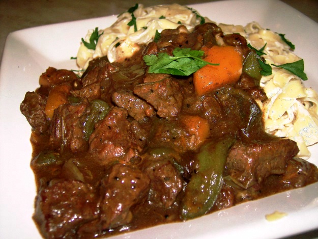 cephalonian beef casserole